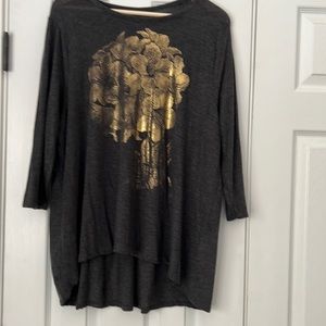 Lucky gold floral tee
